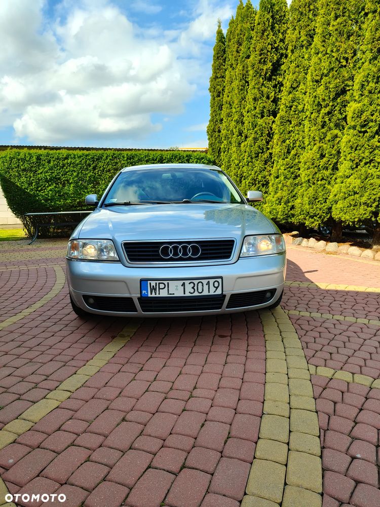 Audi A6 Limousine 2.4 - 3