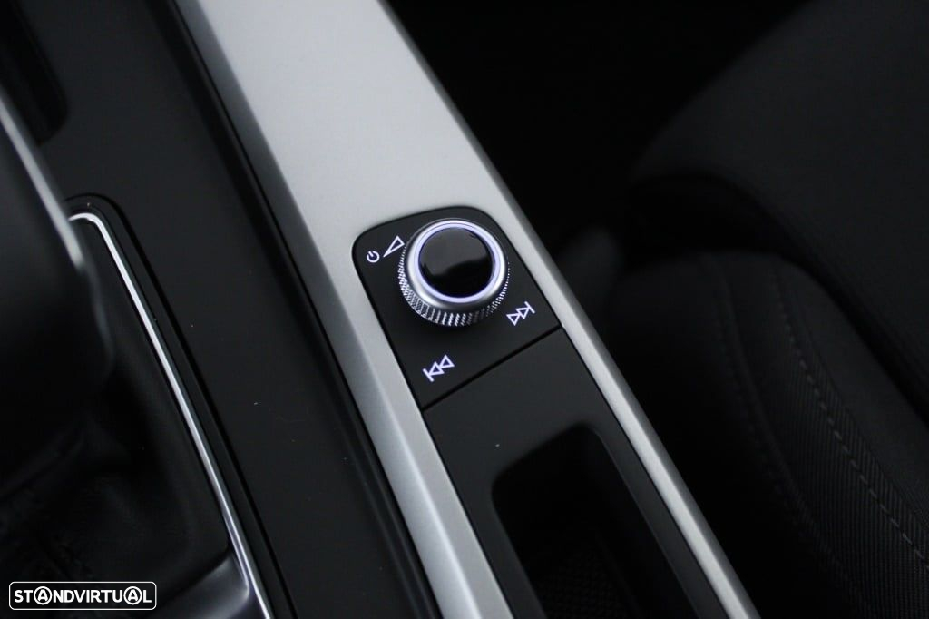 Audi A4 Avant - 32