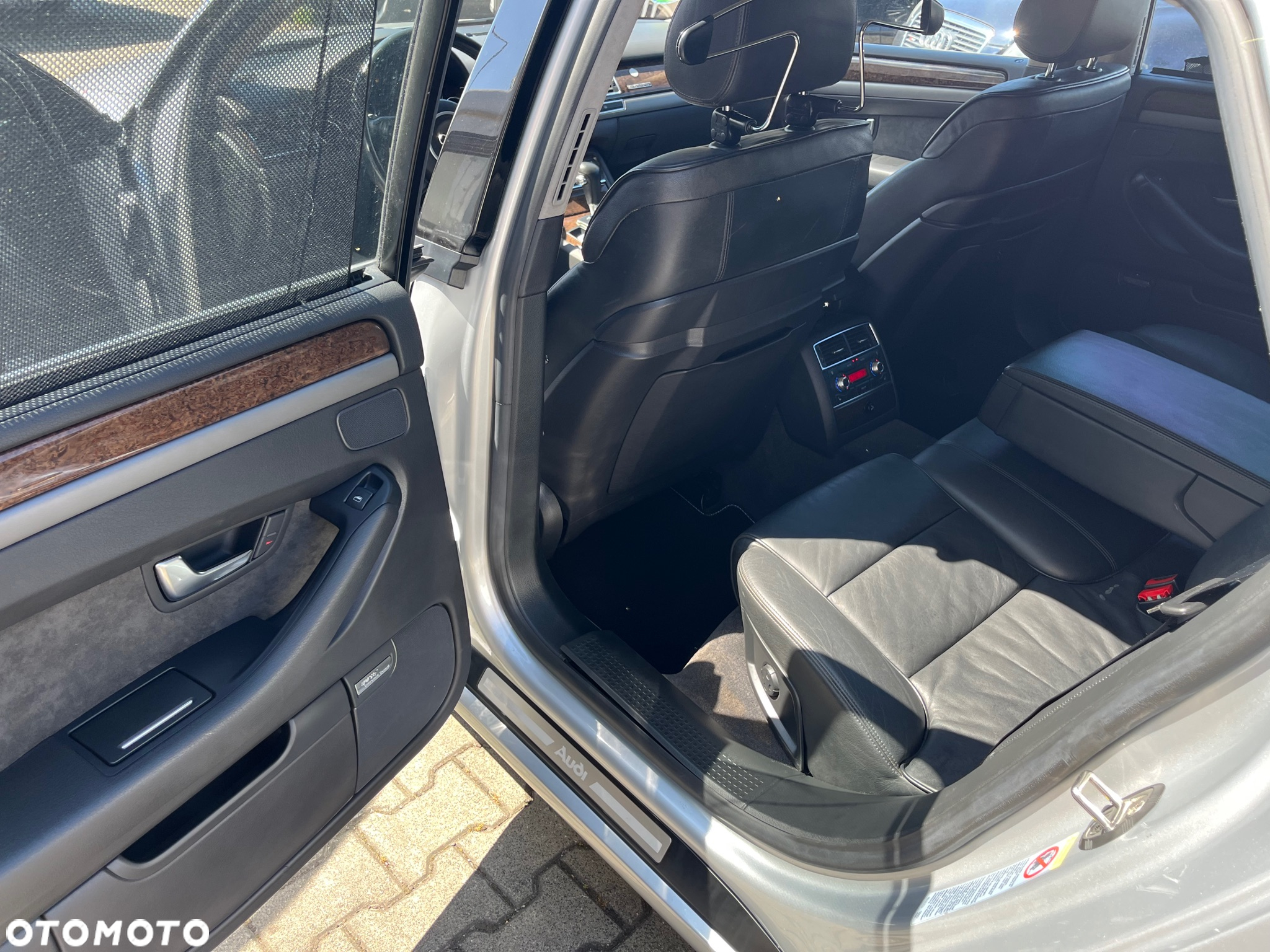 Audi A8 4.2 Quattro - 18