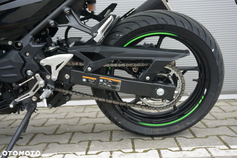 Kawasaki Ninja 400 - 25