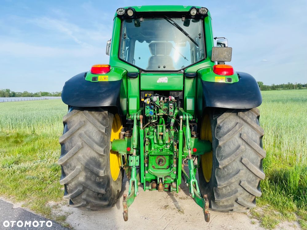 John Deere 6820 - 8