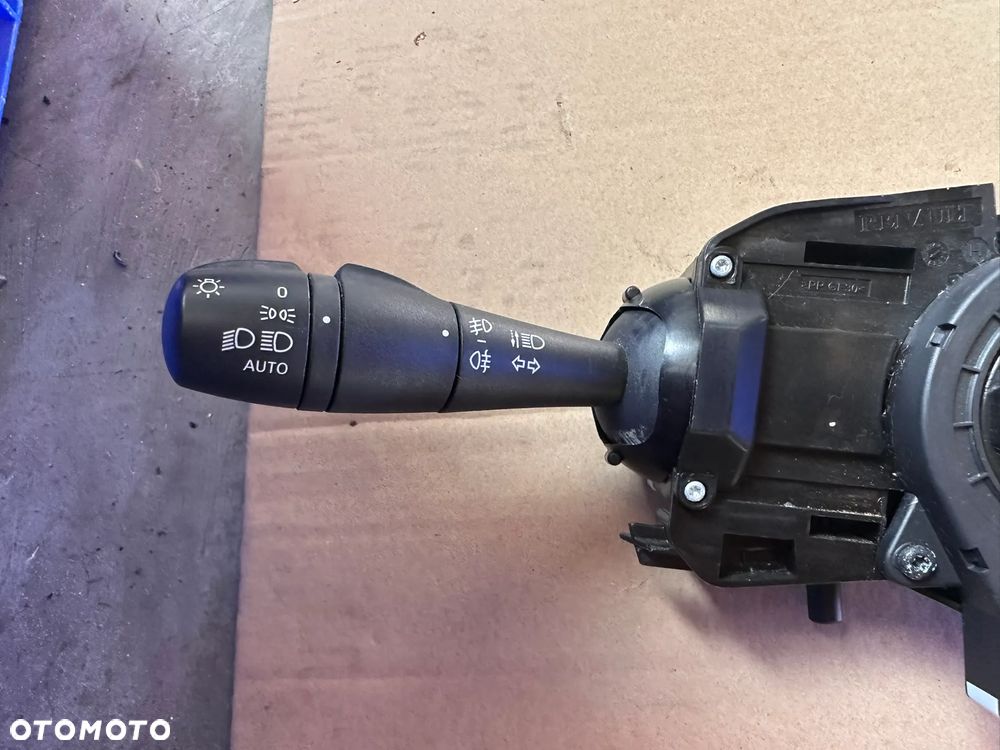 Przełącznik zespolony Renault Captur I 255676085R 0265019069 479457095R - 2