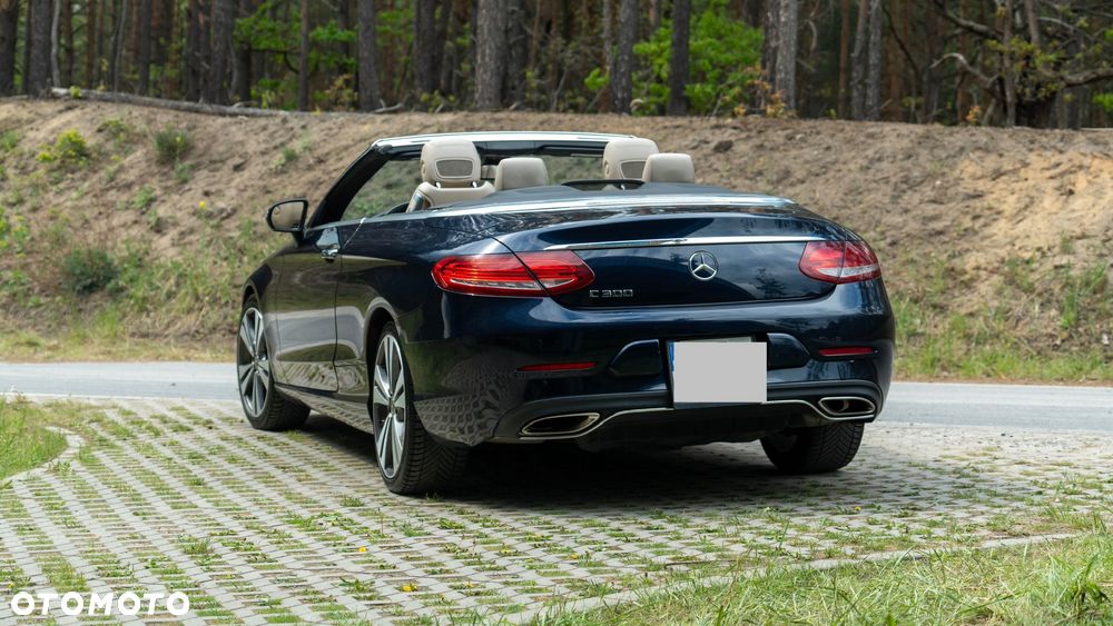 Mercedes-Benz Klasa C 300 9G-TRONIC - 4