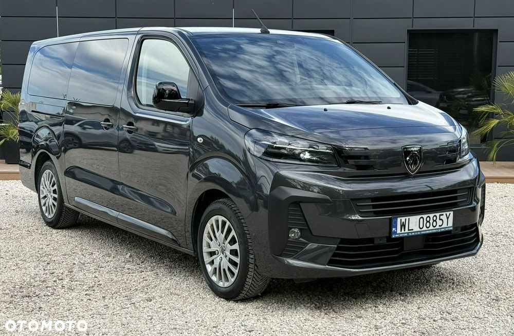 Peugeot Traveller - 1