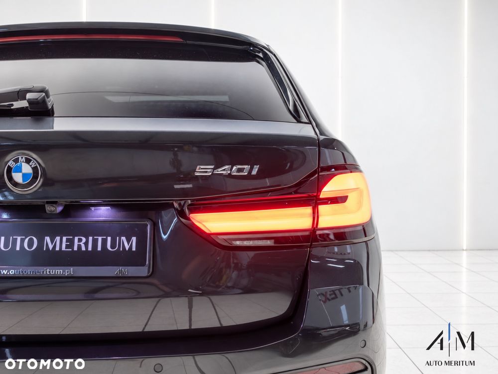 BMW Seria 5 540i xDrive - 8