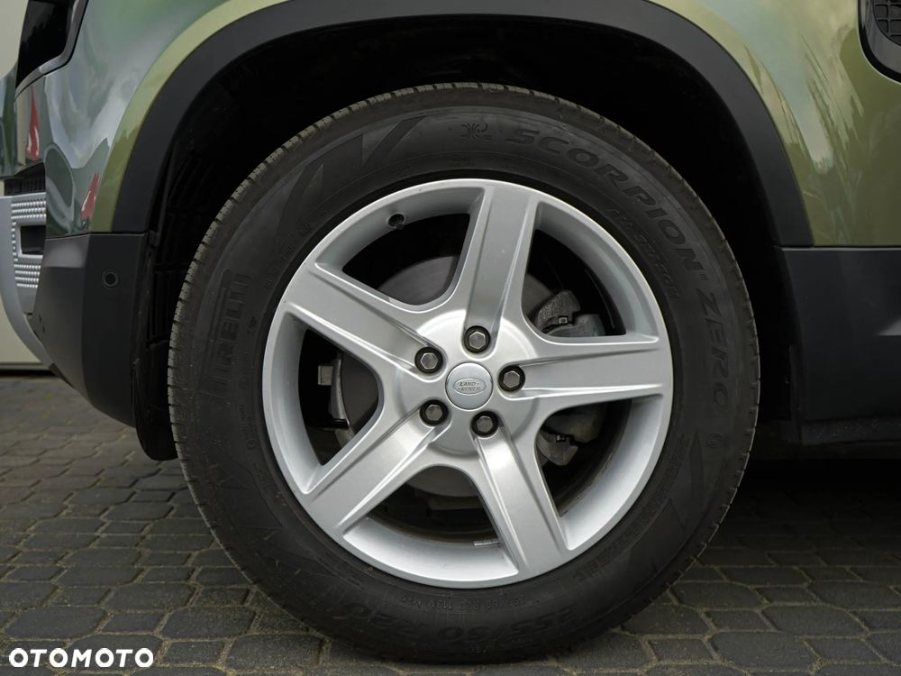 Land Rover Defender 3.0 D200 mHEV - 8