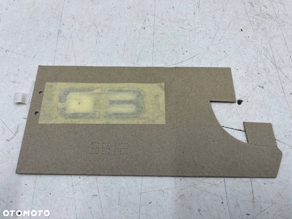 Znaczek Citroen C3 III 16-24r. NOWY napis znaczek emblemat na klapę bagażnika ORYGNALNY 9818228780 - 1