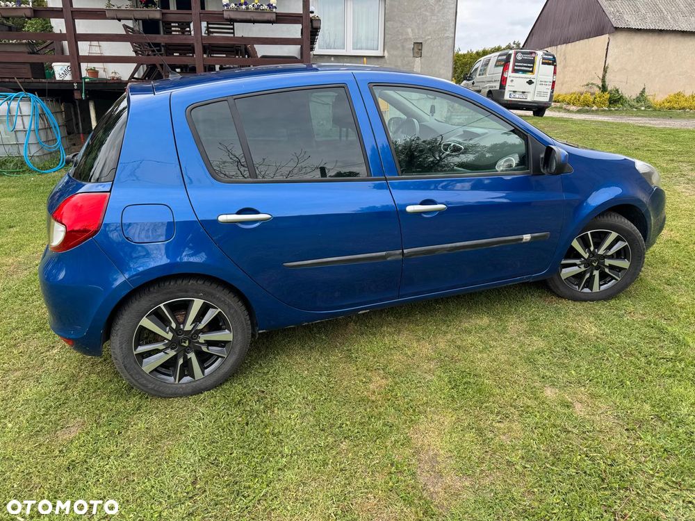 Renault Clio 1.5 dCi Authentique - 15