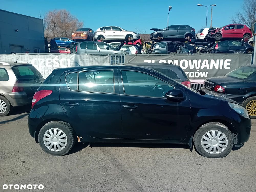 *HYUNDAI I20* Samochód na części* - 1
