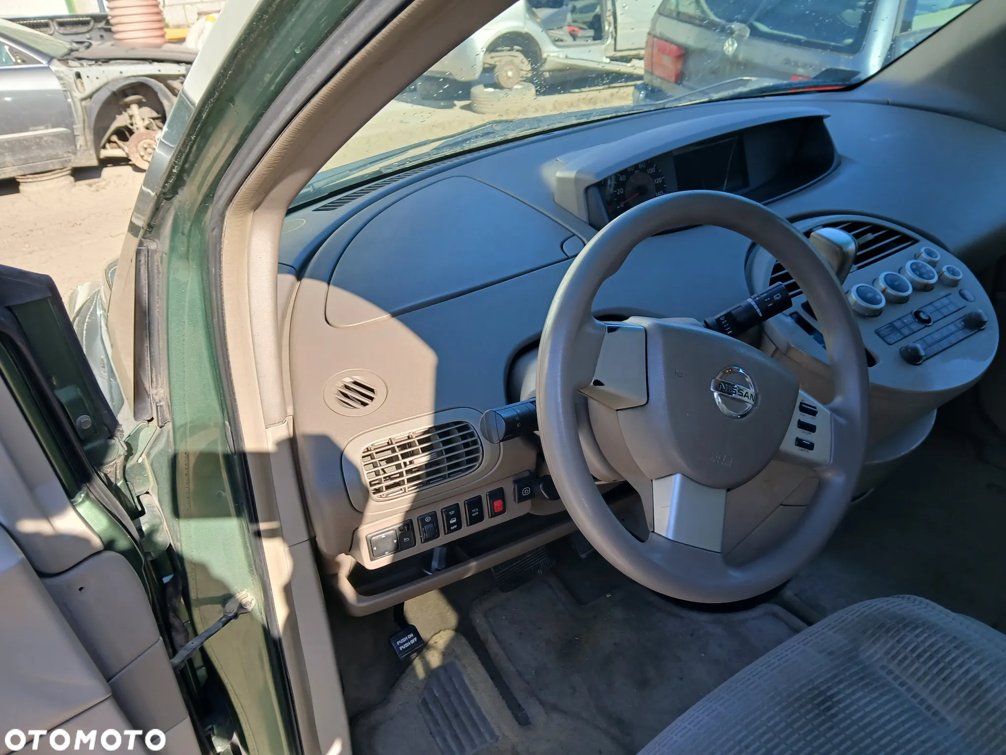 nissan quest fotel fotele kanapa deska kokpit podsufitka boczek boczki klamka podłokietnik licznik - 3