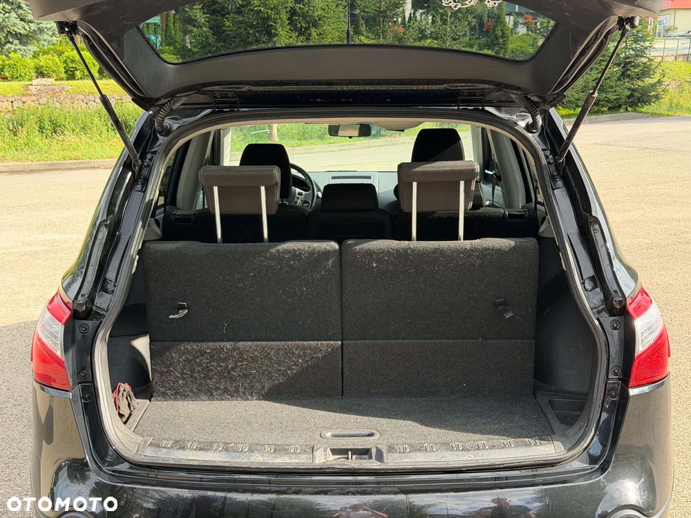 Nissan Qashqai+2 2.0 dCi DPF 4x4 acenta - 17