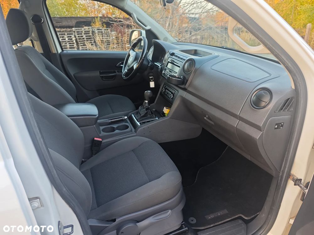 Volkswagen Amarok - 26