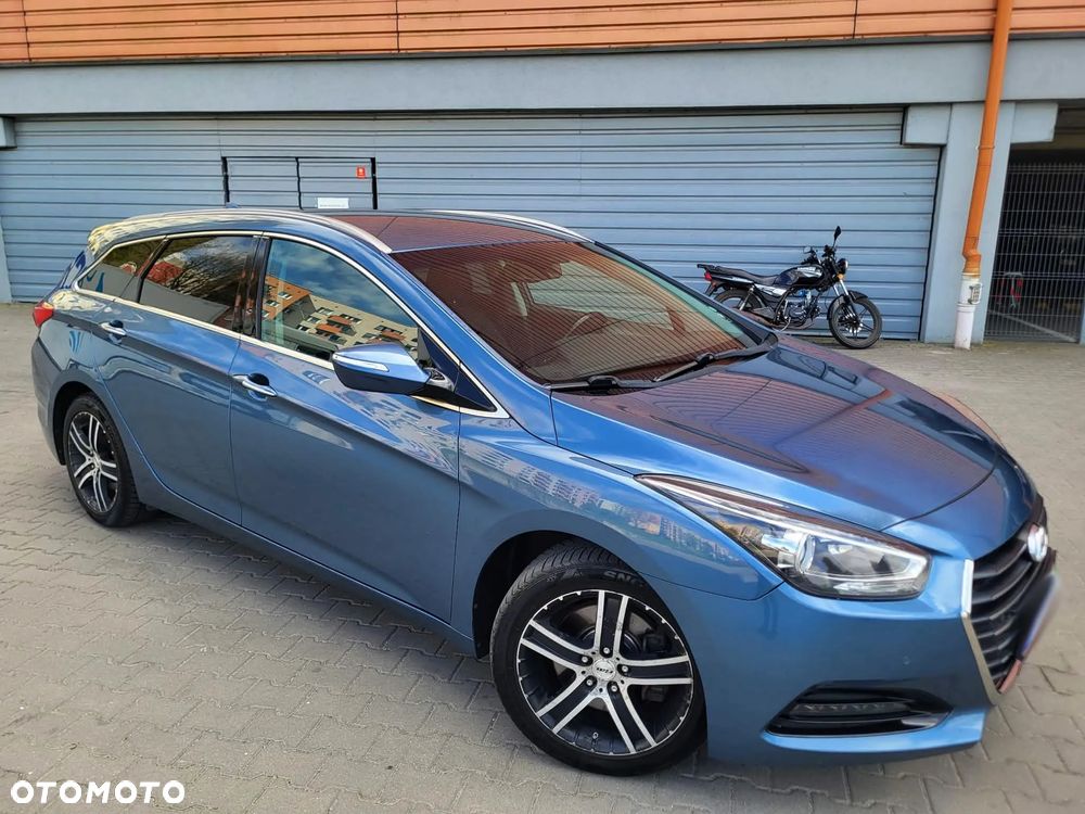 Hyundai i40 Kombi blue 1.7 CRDi Premium - 15