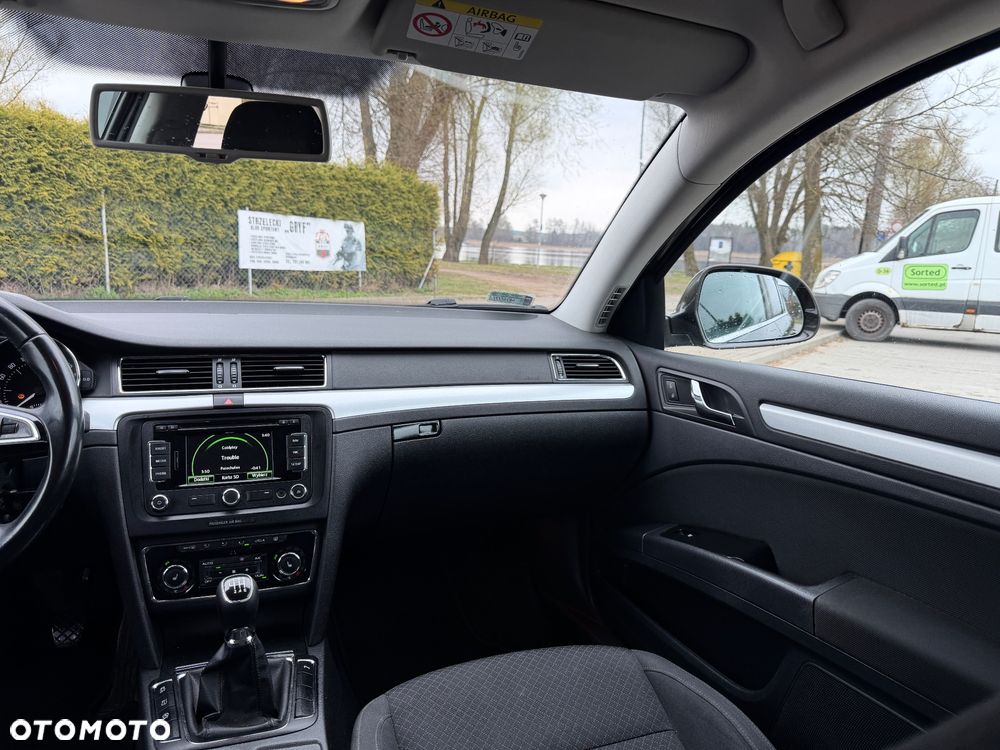 Skoda Superb 2.0 TDI Ambition - 14