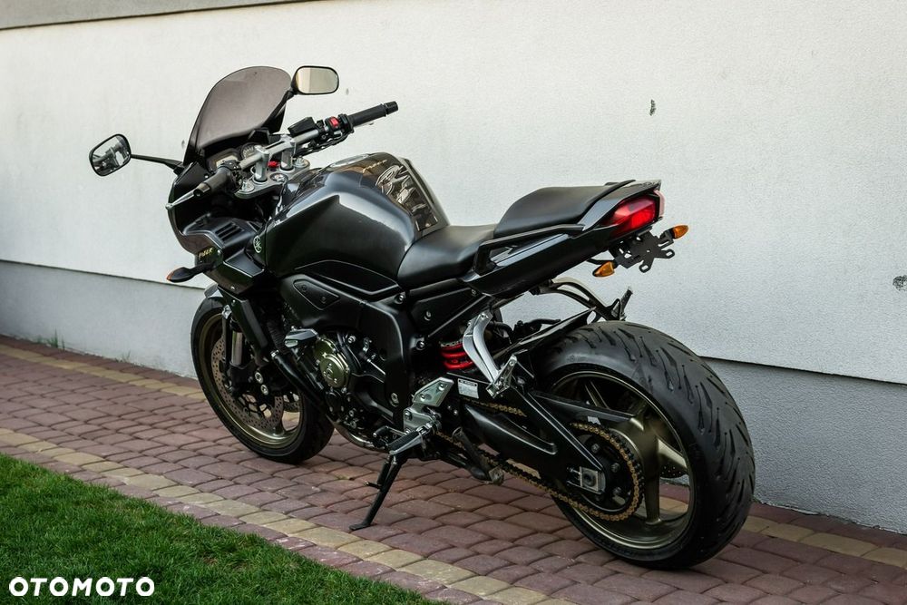 Yamaha FZ - 4