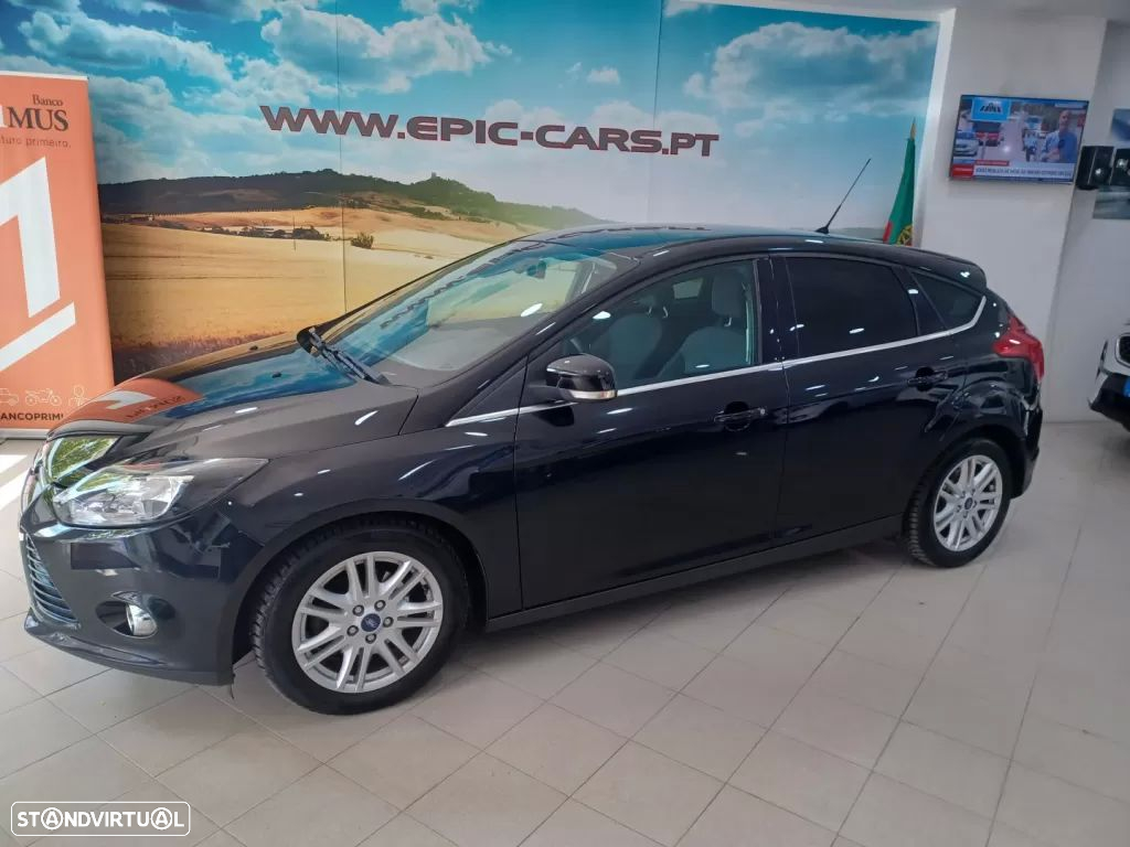 Ford Focus 1.0 EcoBoost S&S TITANIUM - 6