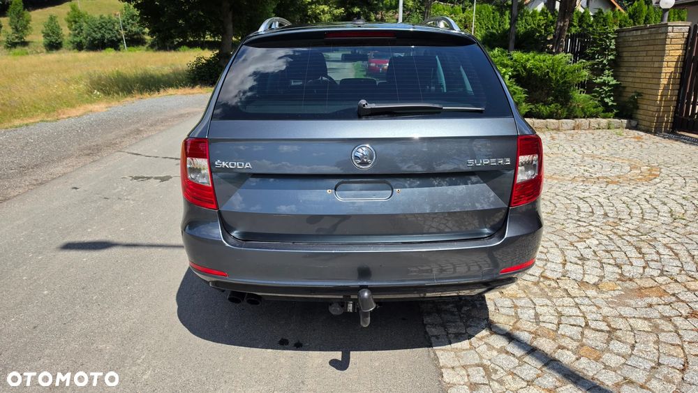 Skoda Superb 1.8 TSI Ambition - 17