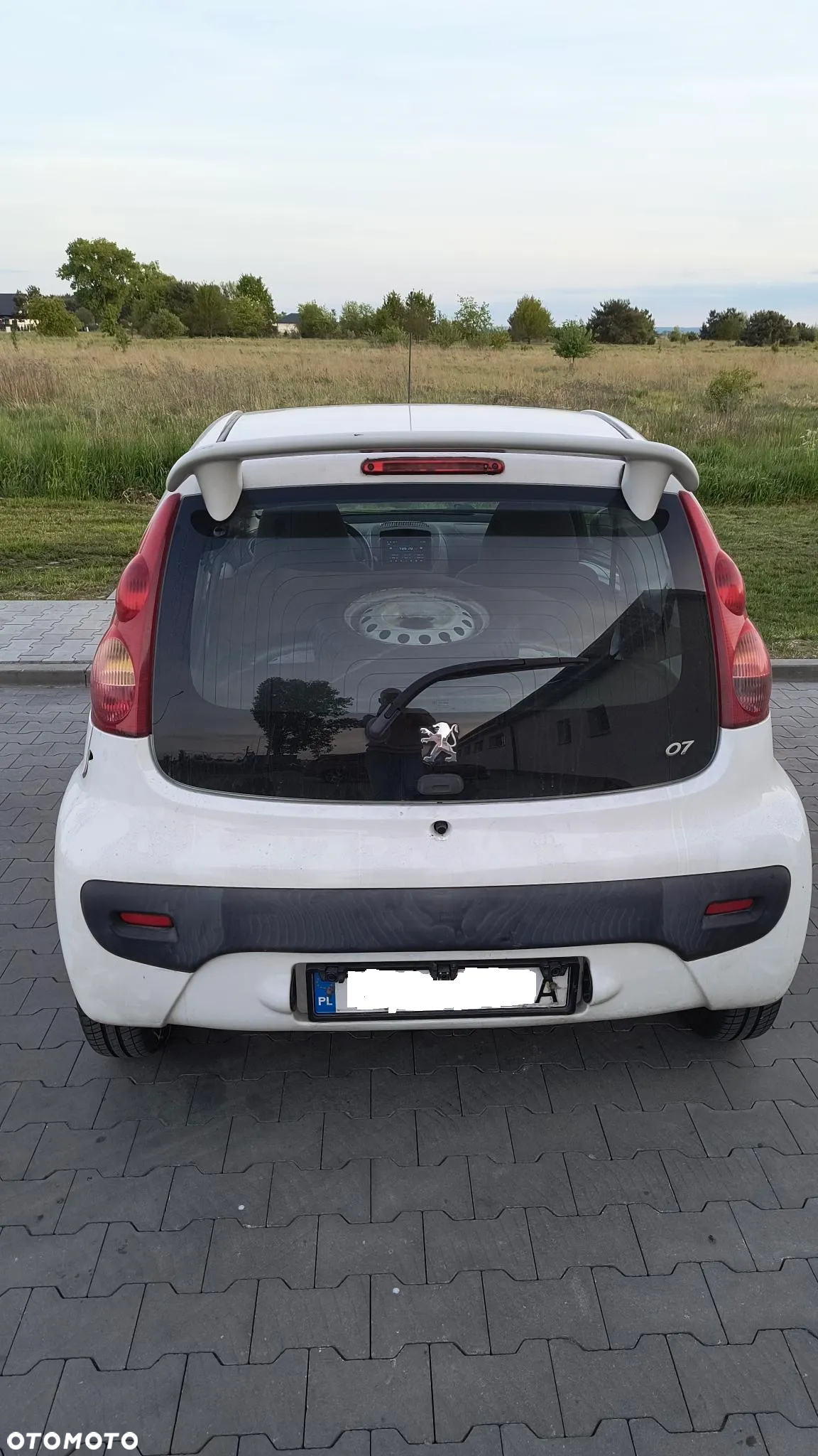 Peugeot 107 1.4 HDI Trendy - 4