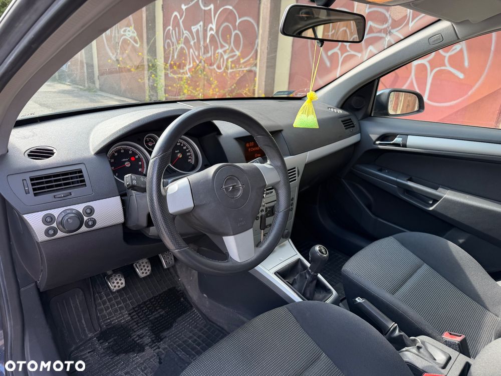 Opel Astra 1.8 Edition - 10