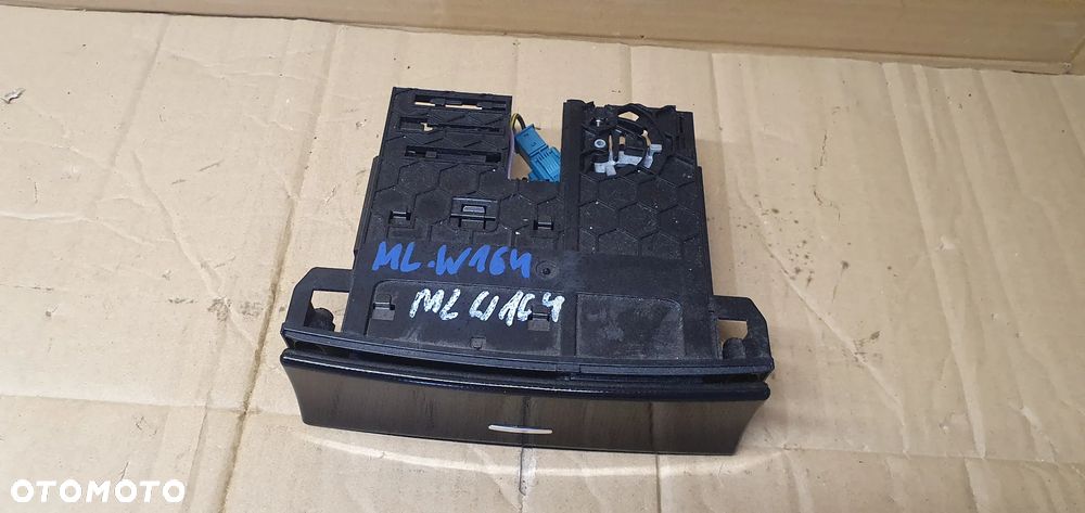 Schowek półka deski konsoli Mercedes ML W164 A1648100030 - 1