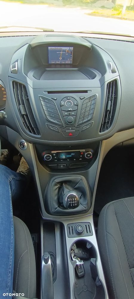 Ford Kuga 2.0 TDCi 4x4 Titanium - 32