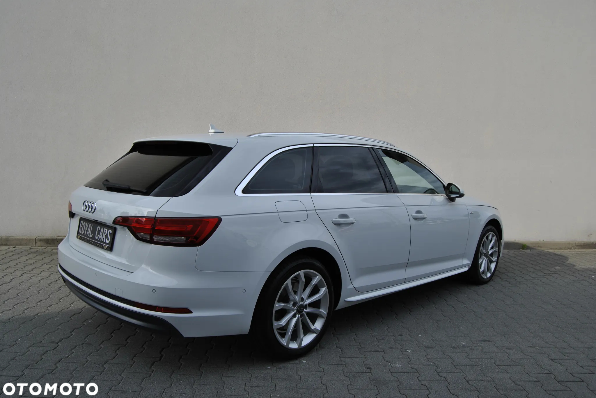 Audi A4 Avant 2.0 TDI ultra S tronic sport - 9