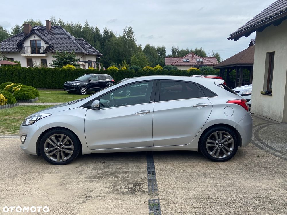 Hyundai i30 blue 1.6 CRDi DCT Passion - 8