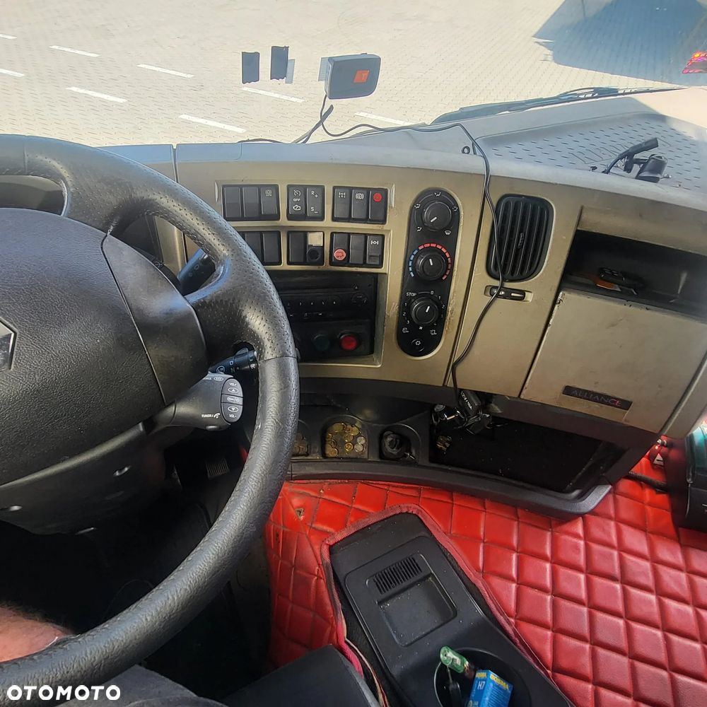 Renault Premium - 6
