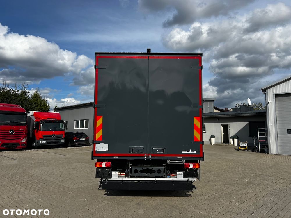 Mercedes-Benz ATEGO - 8