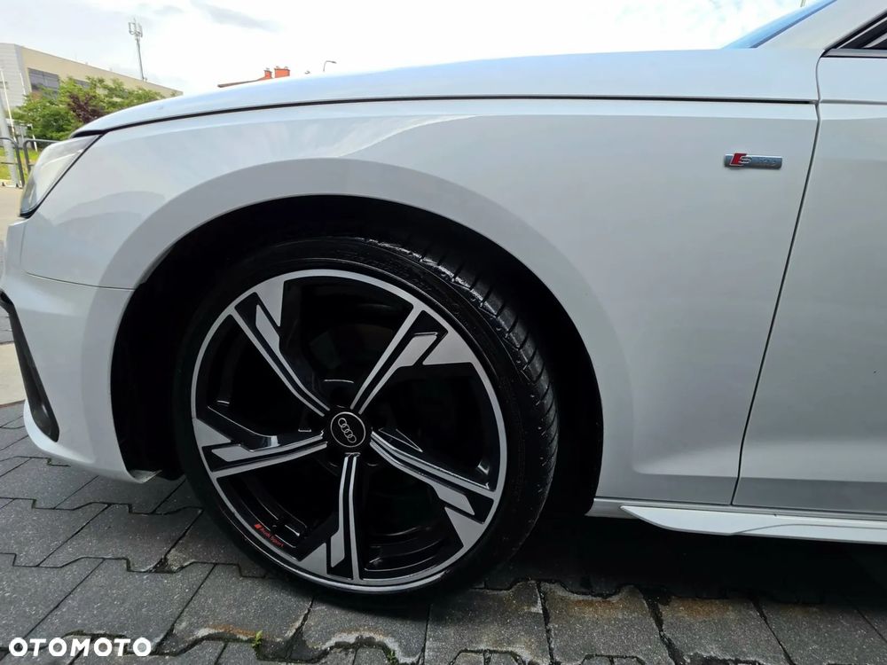 Audi A4 Limousine 35 TFSI mHEV S Line S tronic - 16