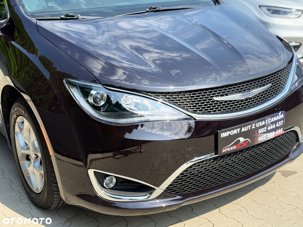 Chrysler Pacifica - 5