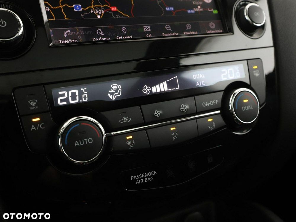 Nissan Qashqai 1.3 DIG-T N-Connecta DCT - 26