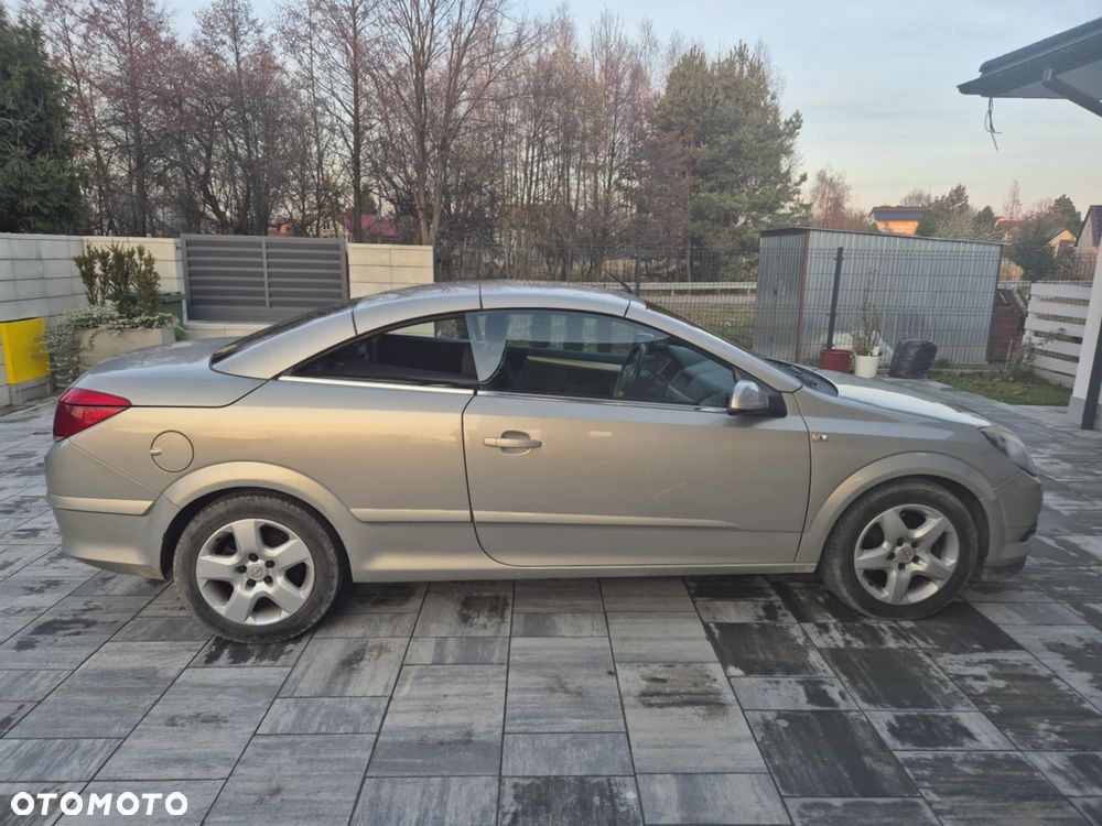 Opel Astra 1.9 CDTI DPF Cosmo - 3
