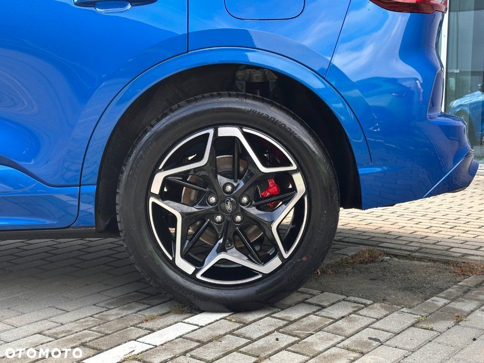 Ford Kuga - 12