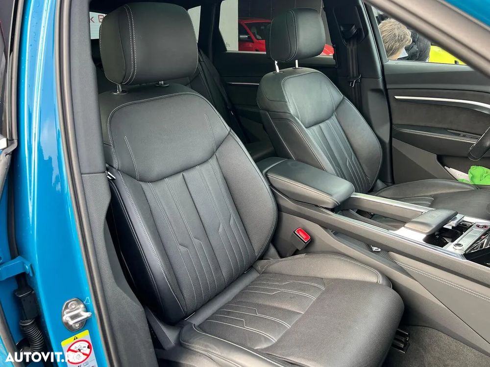 Audi e-tron quattro S - 28