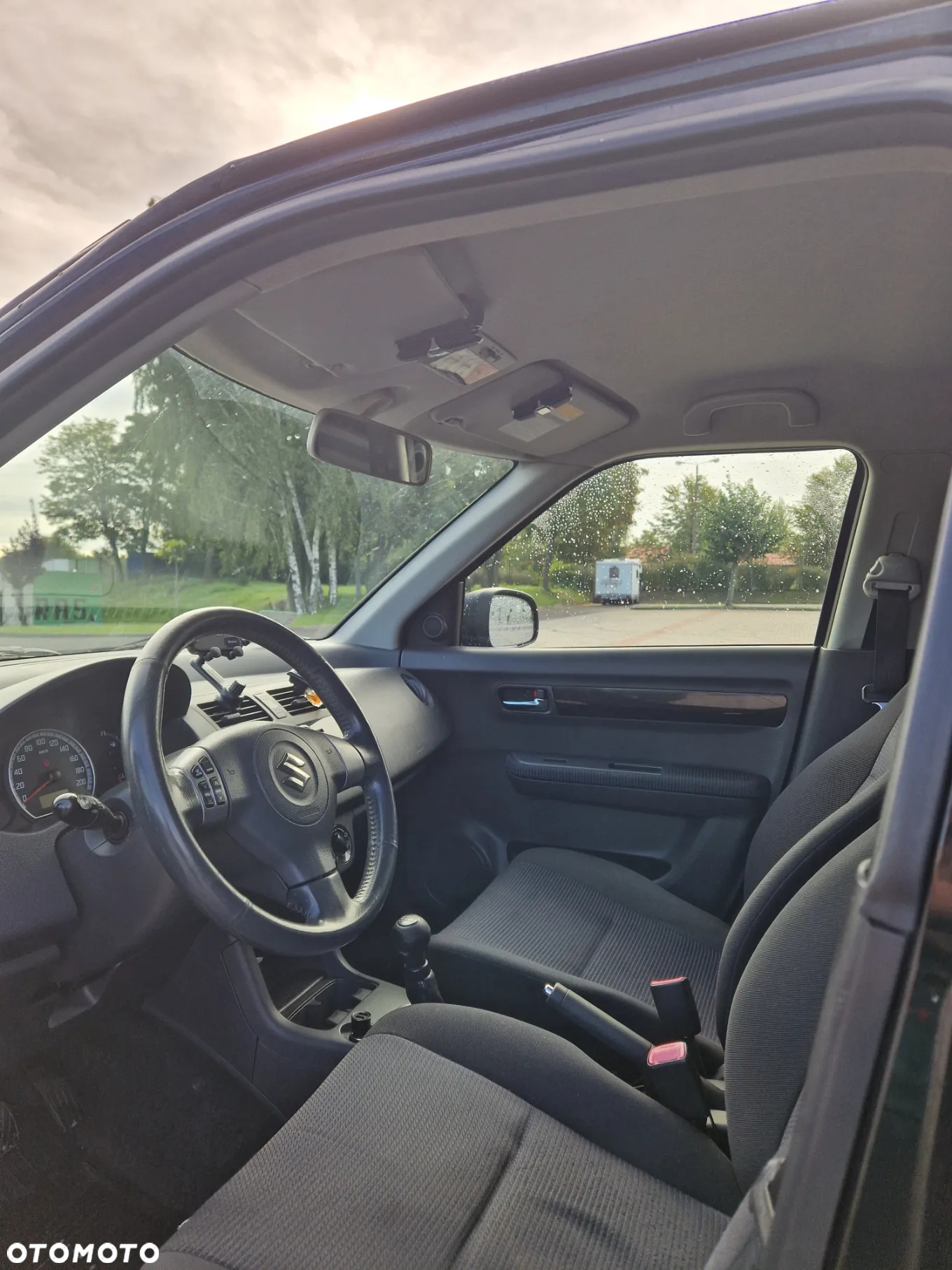 Suzuki Swift 1.3 Club - 6