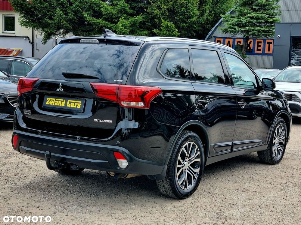 Mitsubishi Outlander 2.0 4WD Invite - 5