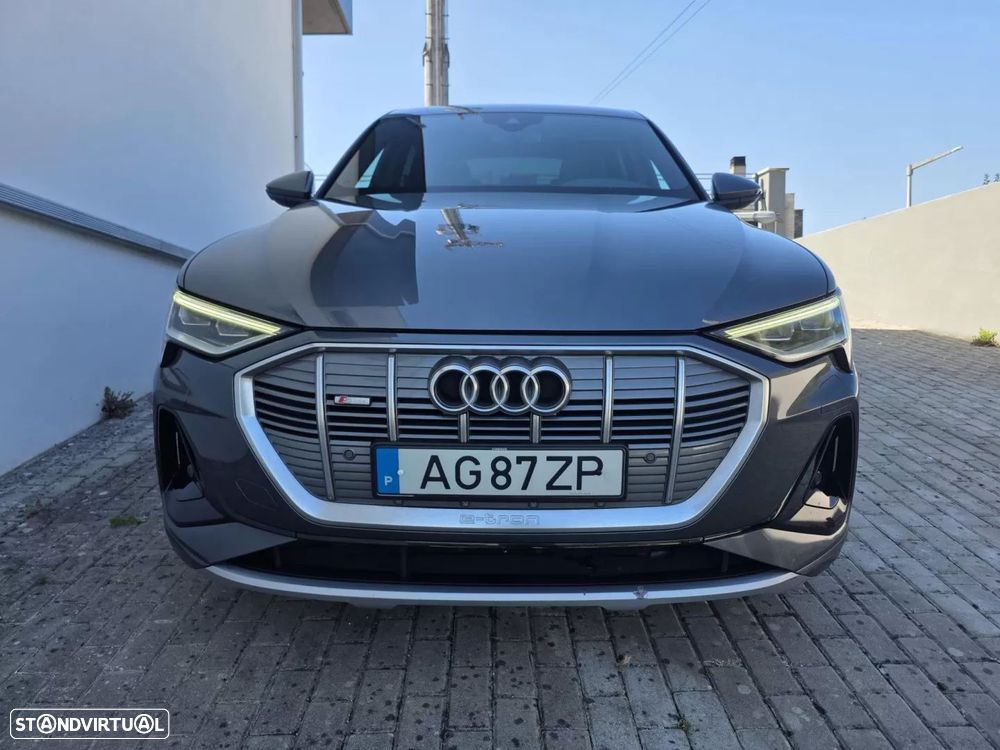 Audi e-tron 55 quattro S line - 32