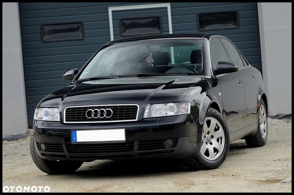 Audi A4 Limousine - 12