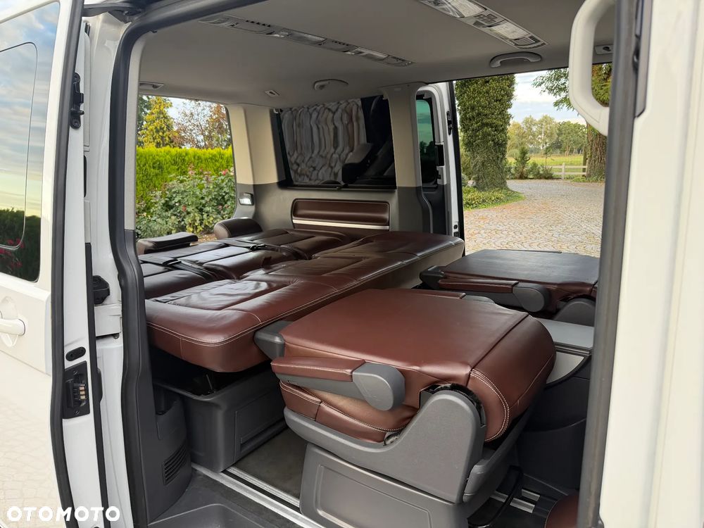 Volkswagen Multivan - 26