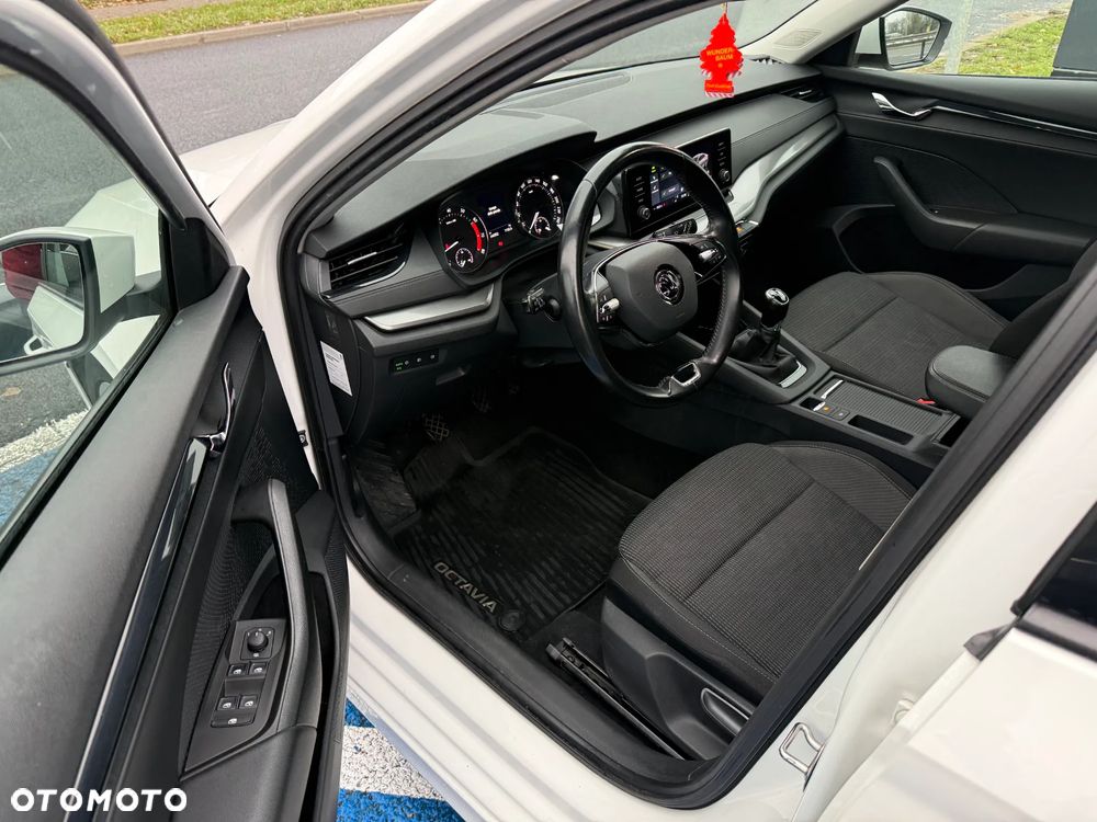 Skoda Octavia 1.5 TSI ACT Ambition - 10