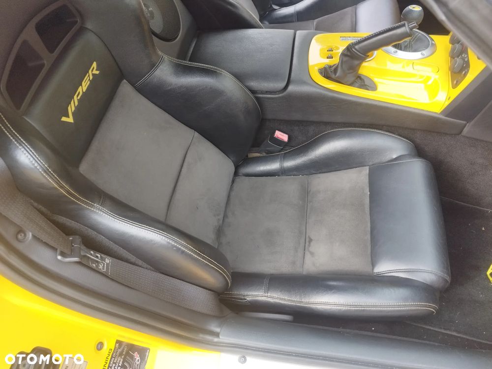 Dodge Viper - 26
