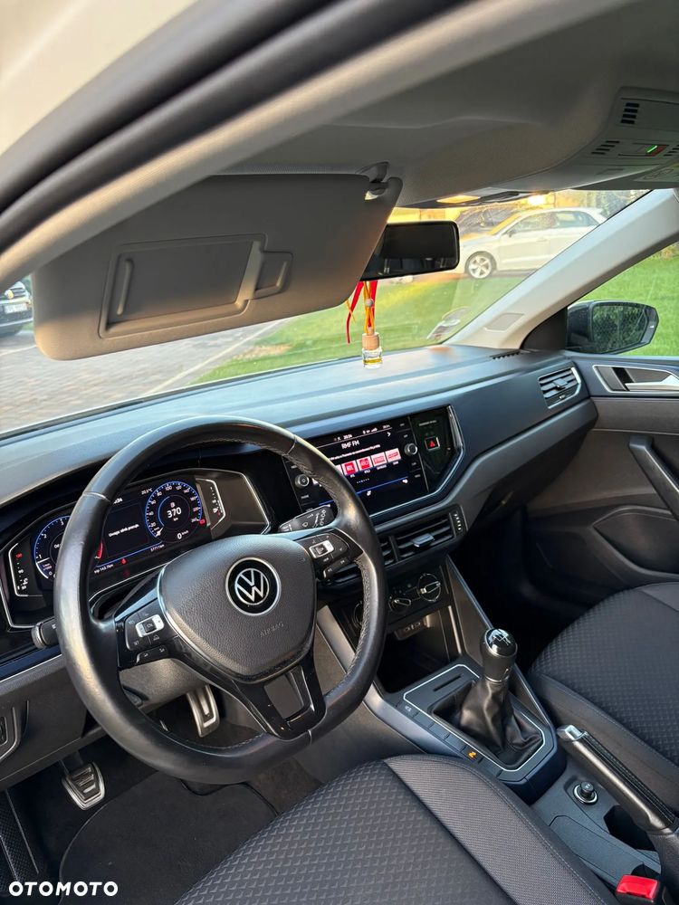 Volkswagen Polo - 22
