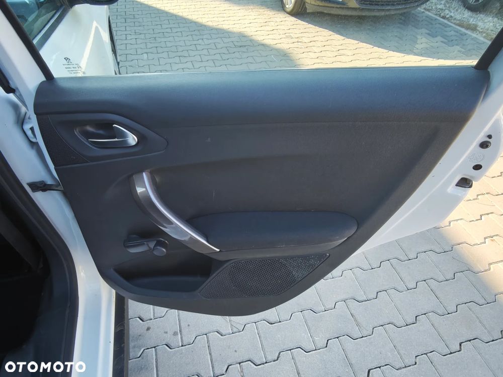 Peugeot 2008 120 VTI Active - 23