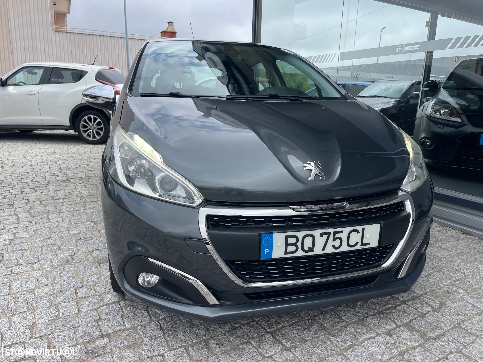 Peugeot 208 1.2 PureTech Allure - 6