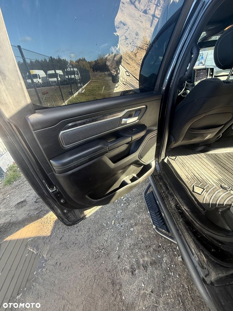 Dodge RAM 5.7 4x4 - 13