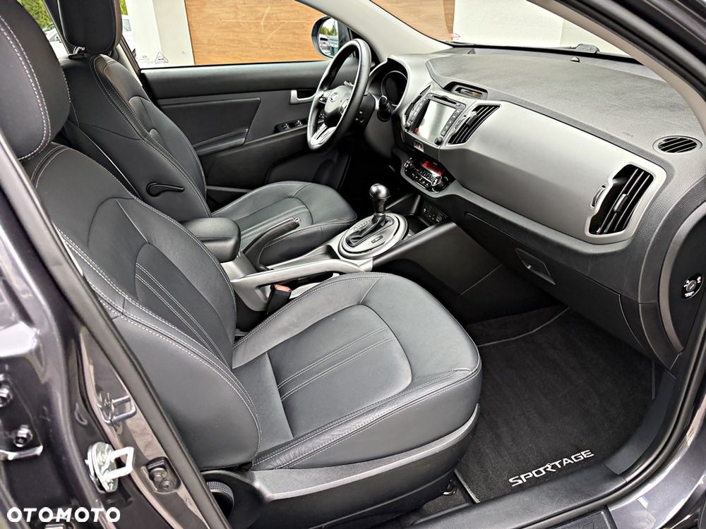 Kia Sportage 2.0 CRDI 4WD Automatik Spirit - 23