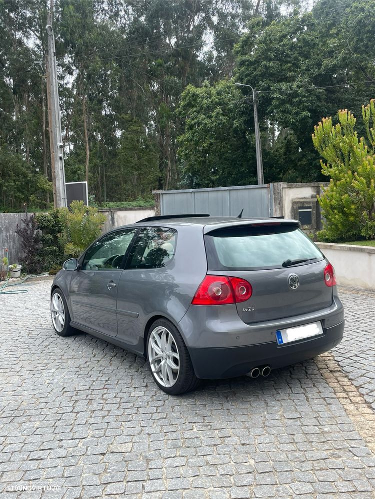 VW Golf 2.0 GTi DSG - 8
