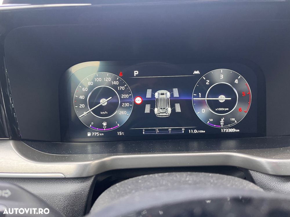 Kia Sorento - 33