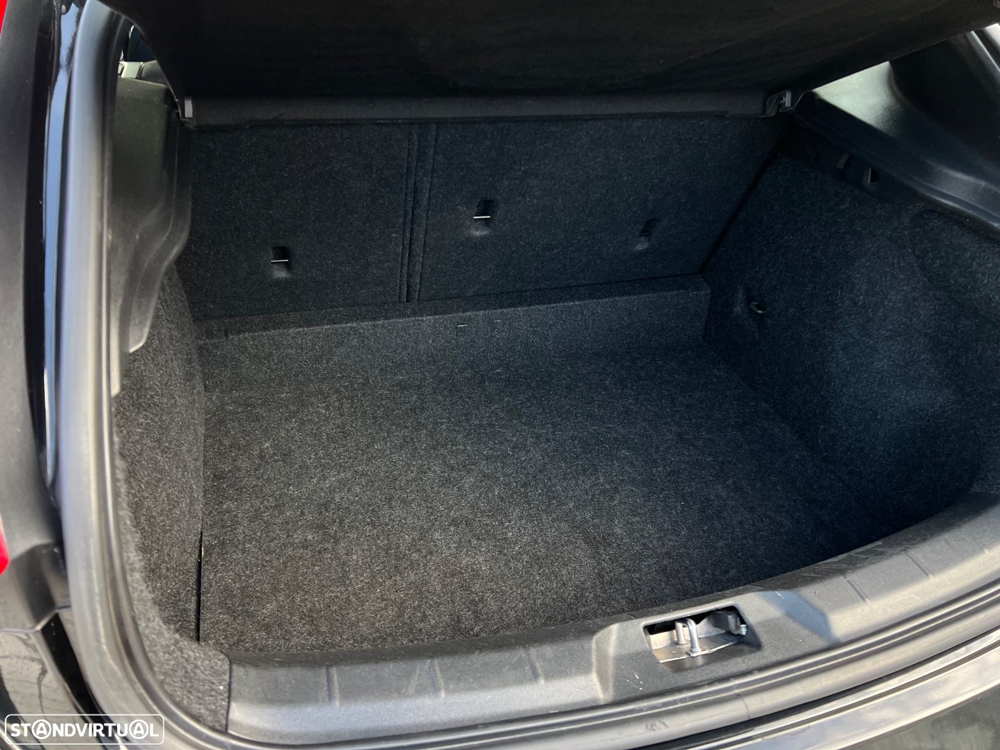 Volvo V40 2.0 D2 Momentum - 14